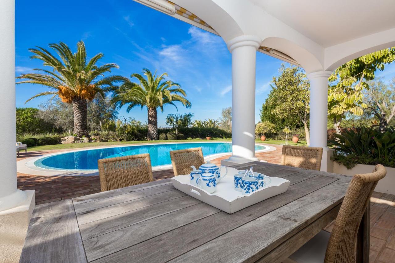 Peaceful 4BR villa on Gramacho golf resort w/ private pool Lagoa  Esterno foto