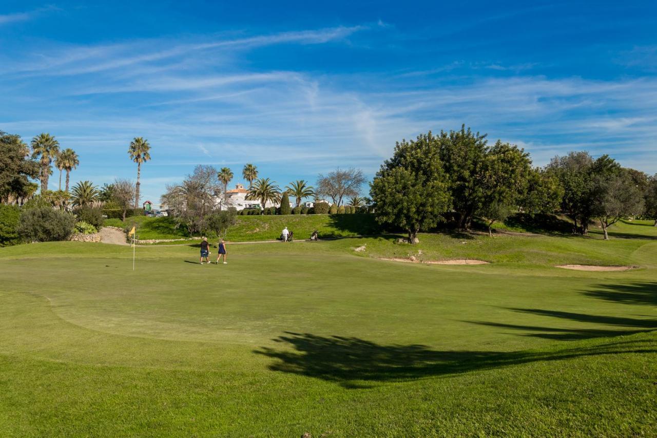 Peaceful 4BR villa on Gramacho golf resort w/ private pool Lagoa  Esterno foto