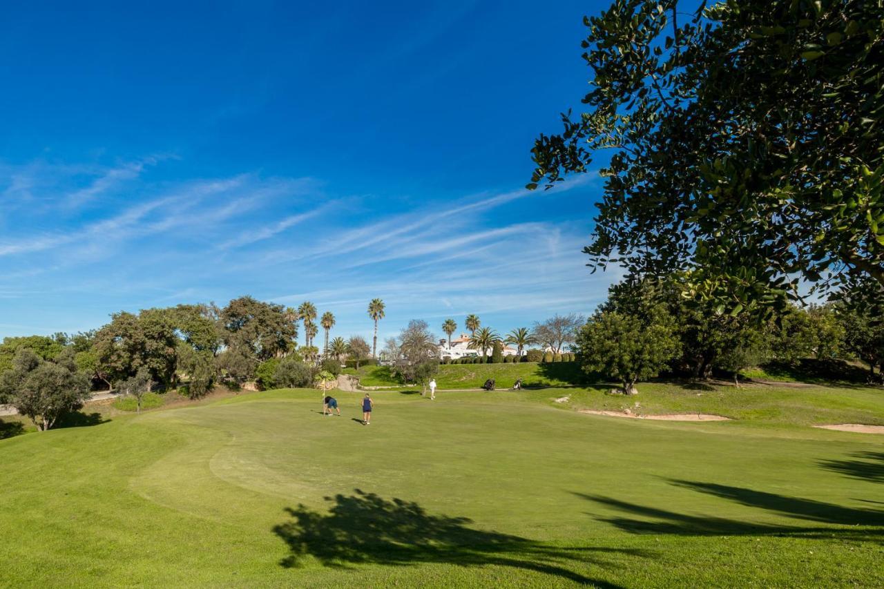 Peaceful 4BR villa on Gramacho golf resort w/ private pool Lagoa  Esterno foto